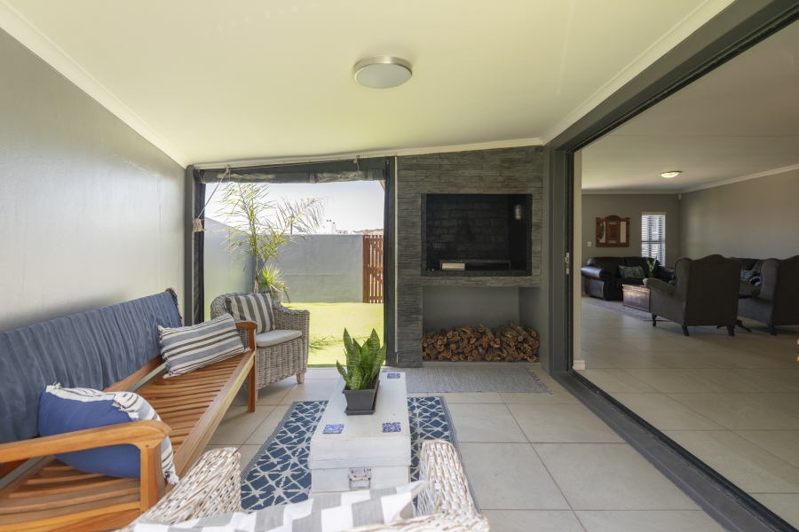 4 Bedroom Property for Sale in Calypso Beach Western Cape
